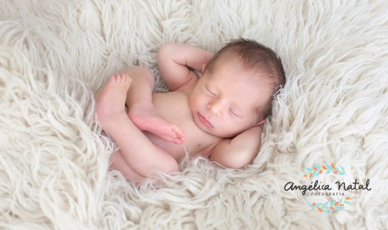 Fotografa de recien nacidos en alicante sesiones newborn de estudio