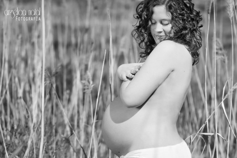 Fotografo de embarazo en alicante sesiones de estudio y exteriores